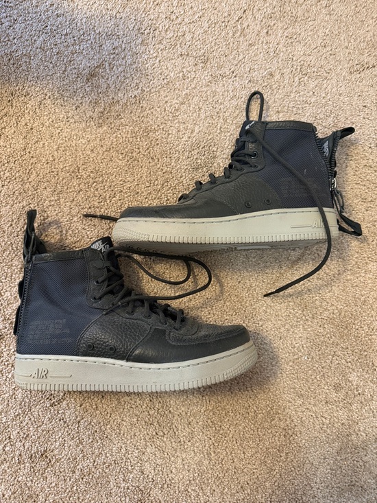 Nike Shoes - Nike Utility Air Force’s dark green high tops